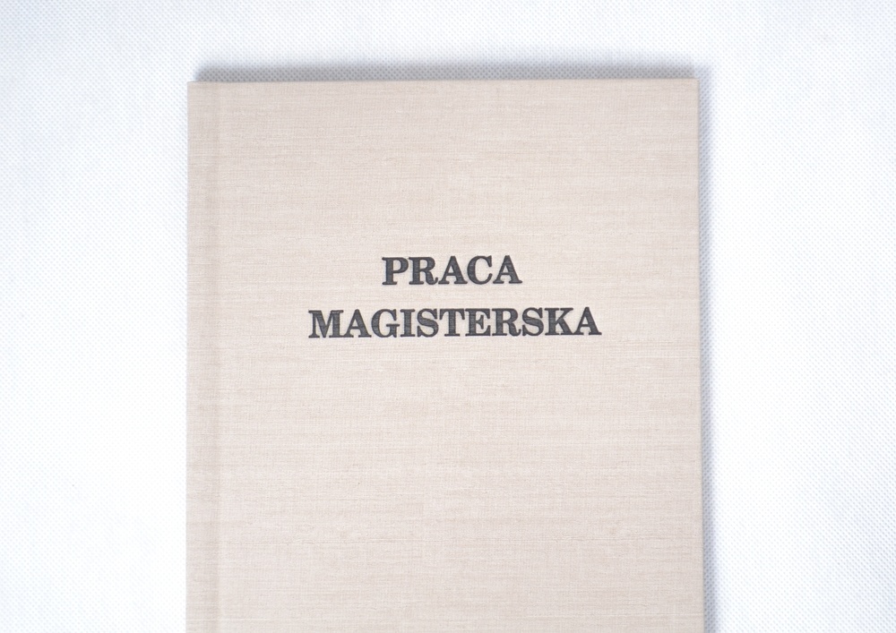 Beżowa oprawa pracy dyplomowej — nowoczesna elegancja